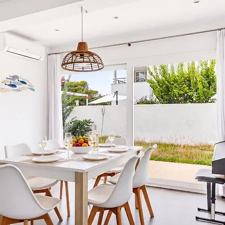 Villa Magdalena 3 Bedroom Villa, Cala Blanca (Menorca)